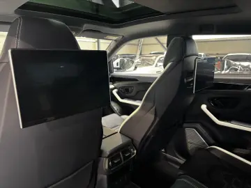 LAMBORGHINI Urus SE MY 25 AHK B&O Luftsystem BIANCO sapphir.