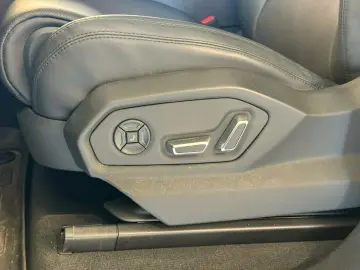LAMBORGHINI Urus SE   5 Jahre Servicepaket   Panorama   uvm.