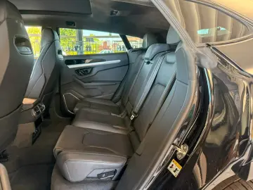 LAMBORGHINI Urus SE   5 Jahre Servicepaket   Panorama   uvm.