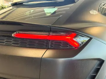 LAMBORGHINI Urus SE   5 Jahre Servicepaket   Panorama   uvm.