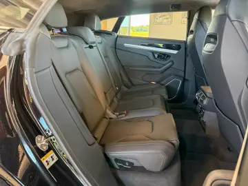 LAMBORGHINI Urus SE   5 Jahre Servicepaket   Panorama   uvm.