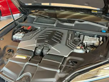 LAMBORGHINI Urus SE   5 Jahre Servicepaket   Panorama   uvm.