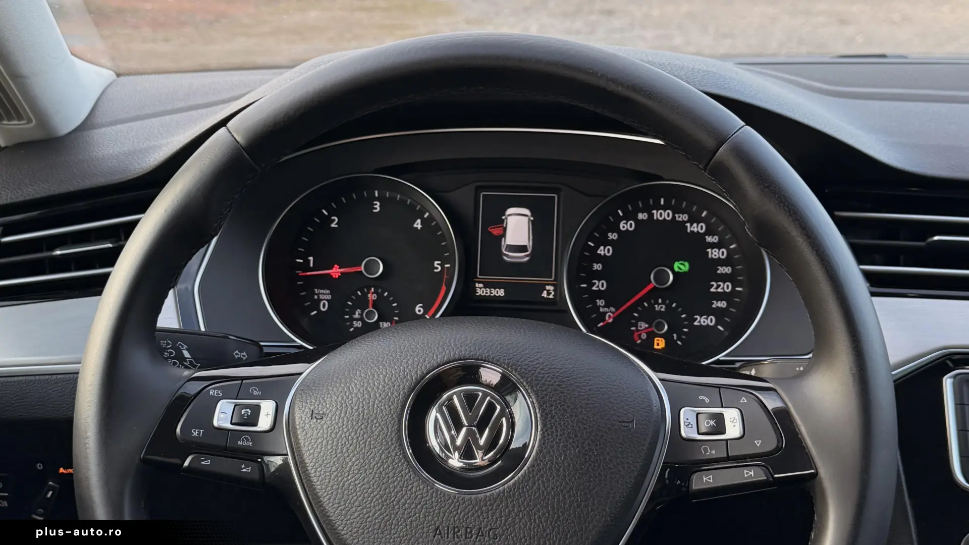 Volkswagen Passat 1.6 TDI DSG R-Line