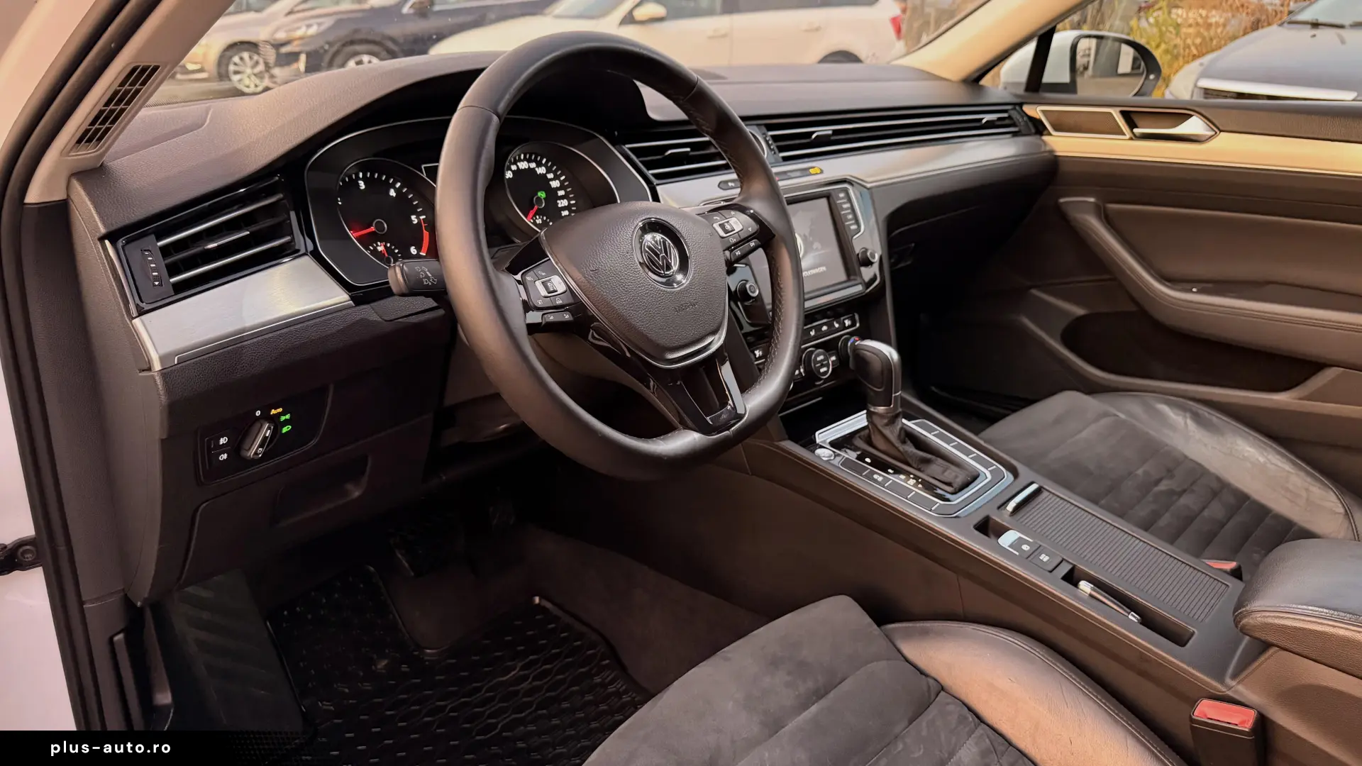 Volkswagen Passat 1.6 TDI DSG R-Line