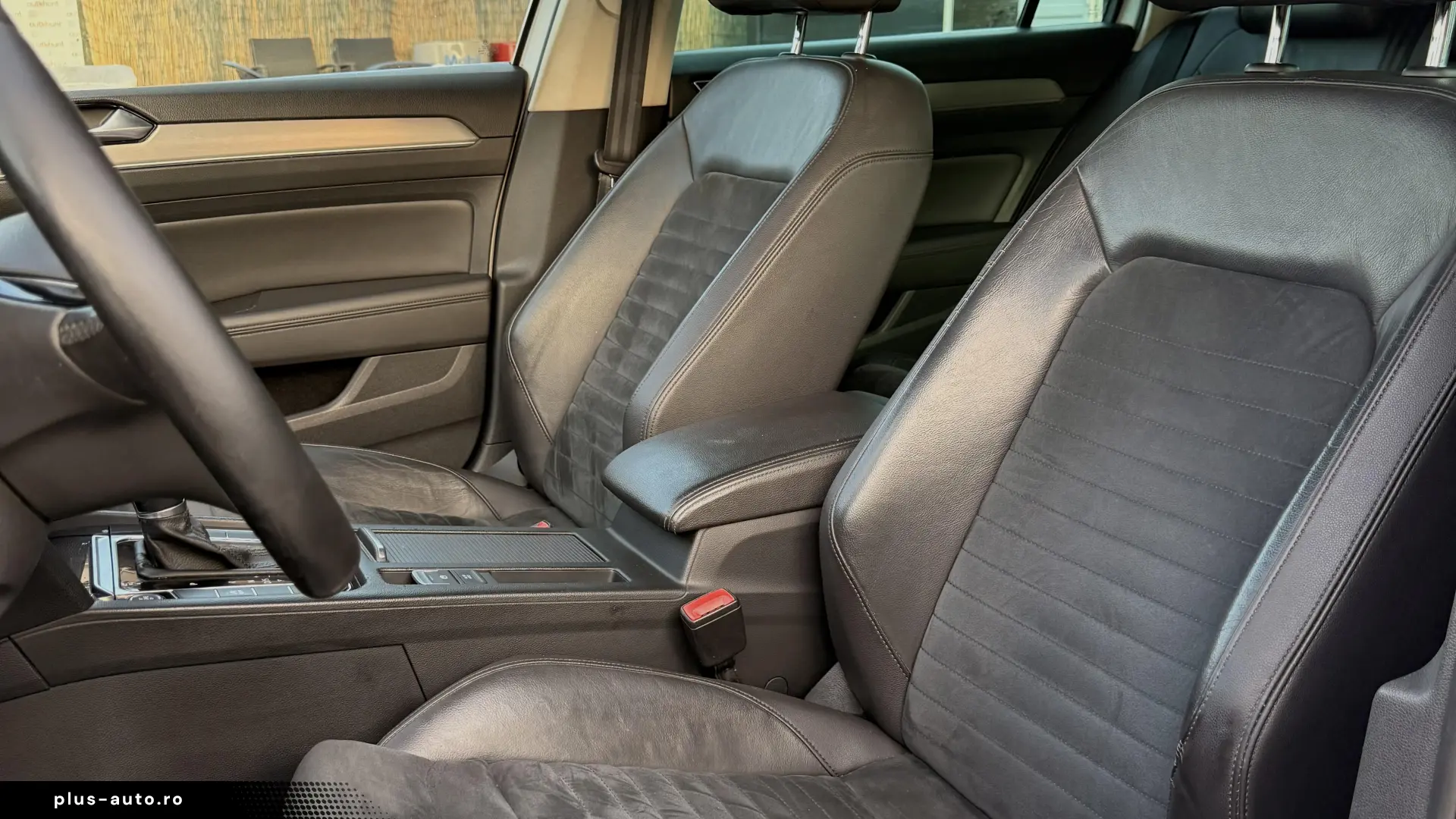 Volkswagen Passat 1.6 TDI DSG R-Line