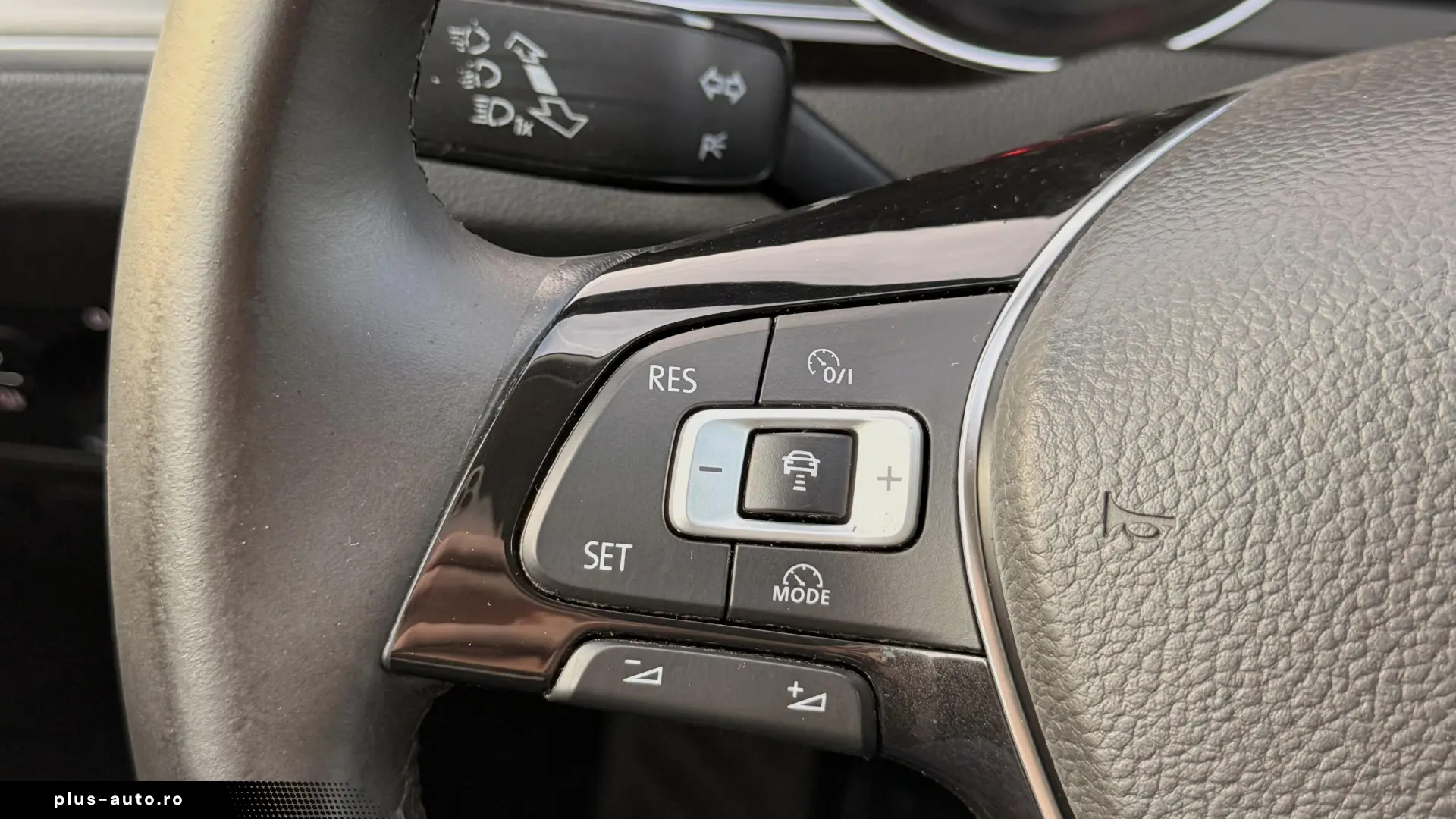 Volkswagen Passat 1.6 TDI DSG R-Line