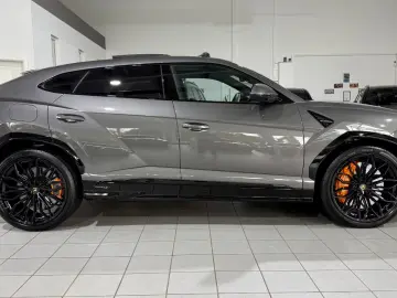 Lamborghini Urus SE ANIMA B&O PANO HUD MASSAGE 23