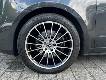 MERCEDES-BENZ V 300 d Edition lang Standhzg AHK2 5t LEDER 9G