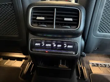 MERCEDES-BENZ GLS 350d 4Matic AMG Pano 7.Sitz ViCo C…