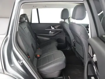 MERCEDES-BENZ GLS 400 d 4M AMG Pano AHK Distronic Ai…