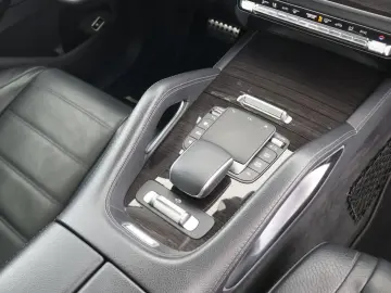 MERCEDES-BENZ GLS 400 d 4M AMG Pano AHK Distronic Ai…