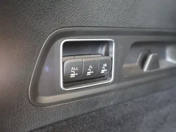 MERCEDES-BENZ GLS 400 d 4M AMG Pano AHK Distronic Ai…