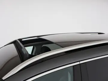 MERCEDES-BENZ GLS 400 d 4M AMG Pano AHK Distronic Ai…