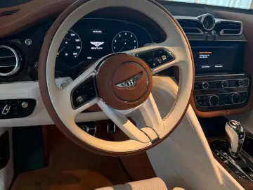 BENTLEY Bentayga Azure Edition 1 Long Wheelbase