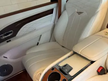 BENTLEY Bentayga Azure Edition 1 Long Wheelbase