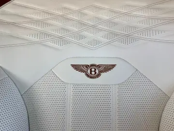 BENTLEY Bentayga Azure Edition 1 Long Wheelbase