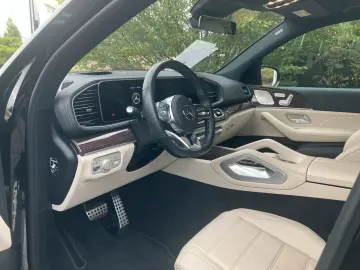 MERCEDES-BENZ GLS 400 d 4M AMG PanoDach Distro 360Ka…