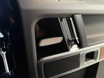 MERCEDES-BENZ G 400d COMAND AHK MBEAM MEMORY SHD KAM…
