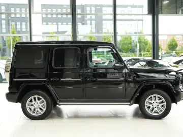 MERCEDES-BENZ G 350d   EXCLUSIVE SCHIEBEDACH LEDER 360 KAM