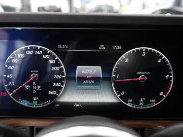 MERCEDES-BENZ G 350d   EXCLUSIVE SCHIEBEDACH LEDER 360 KAM