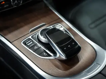MERCEDES-BENZ G 350d   EXCLUSIVE SCHIEBEDACH LEDER 360 KAM