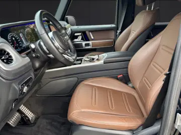 MERCEDES-BENZ G 350 d AMG Schiebedach AHV Multibeam