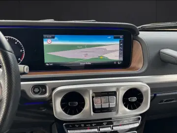 MERCEDES-BENZ G 350 d AMG Schiebedach AHV Multibeam