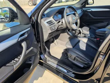 BMW X1 xDrive 20d Automat Pachet M Sport LED Carlig