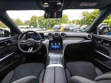 Mercedes-Benz C 220 d AMG Line • PANO • 360  • DISTRONIC