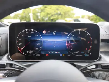 Mercedes-Benz C 220 d AMG Line • PANO • 360  • DISTRONIC
