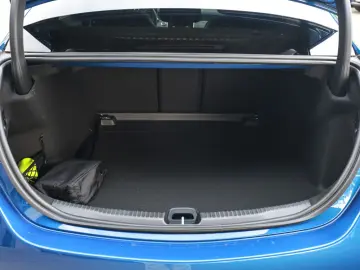 Mercedes-Benz C 220 d AMG Line • PANO • 360  • DISTRONIC
