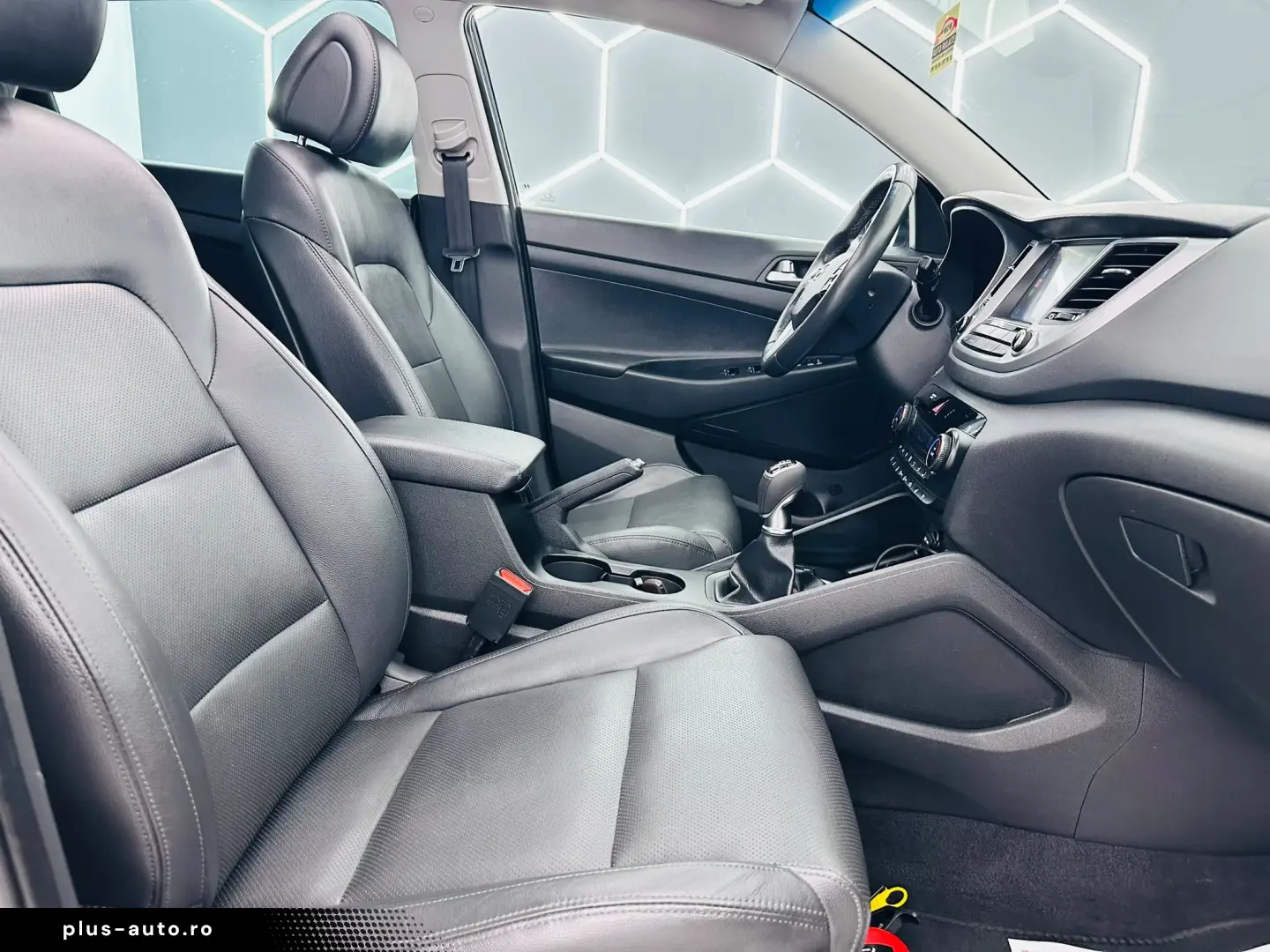 HYUNDAI TUCSON 2018 2.0D E6 4x4 Garantie 12 Luni Rate Avans