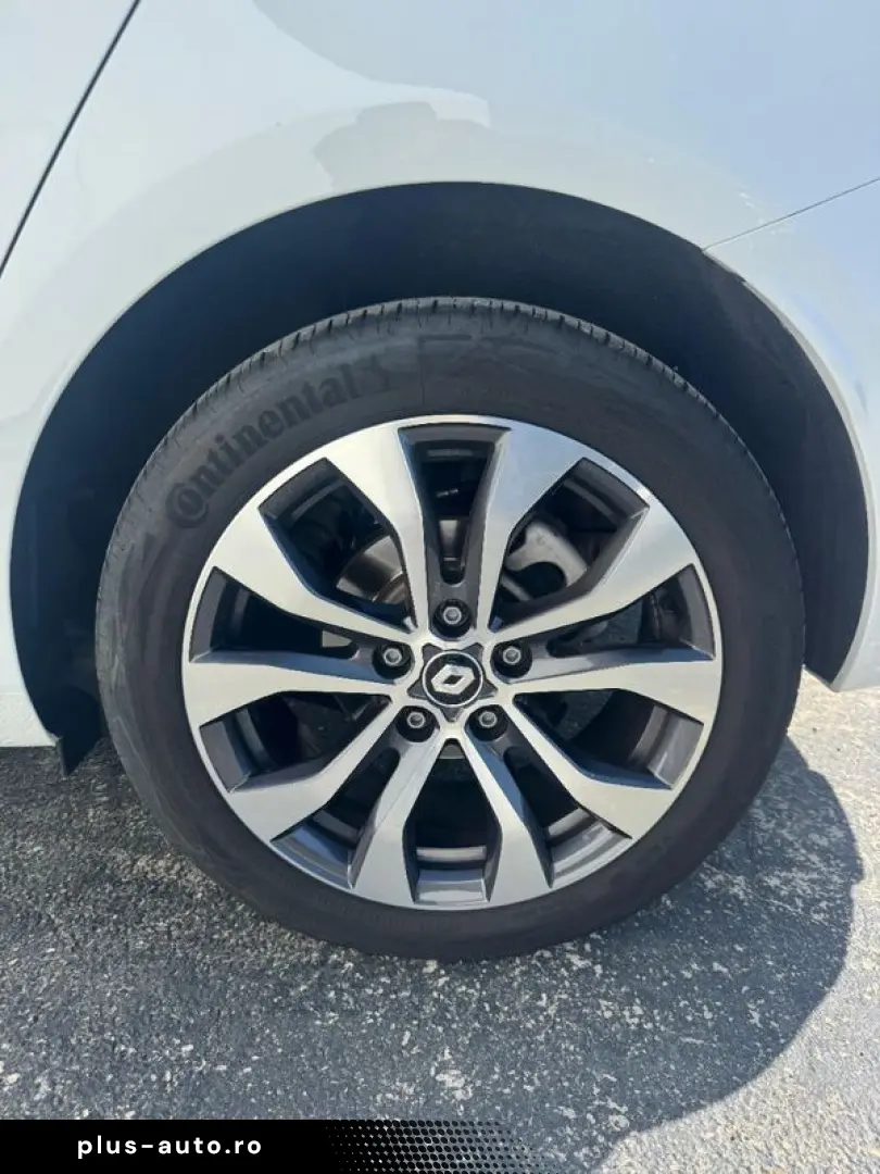 renault  megane  sedan  1.3 TCe 140 GPF techno EDC