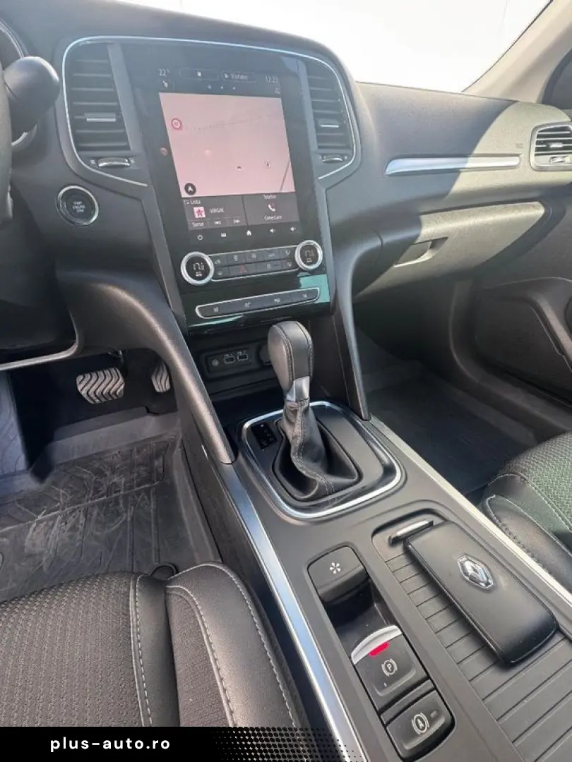 renault  megane  sedan  1.3 TCe 140 GPF techno EDC