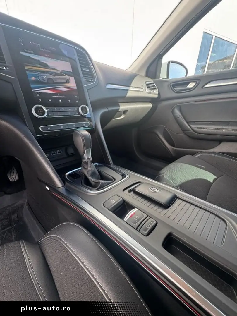 renault  megane  sedan  1.3 TCe 140 GPF techno EDC