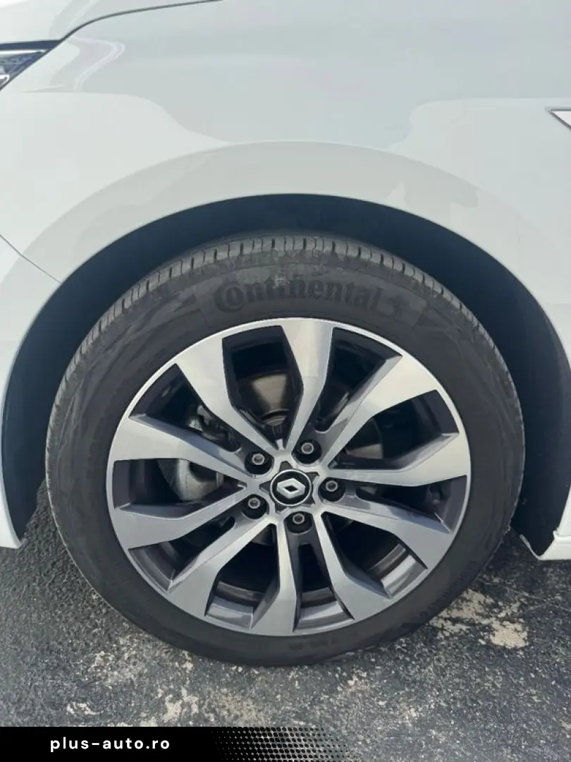 renault  megane  sedan  1.3 TCe 140 GPF techno EDC