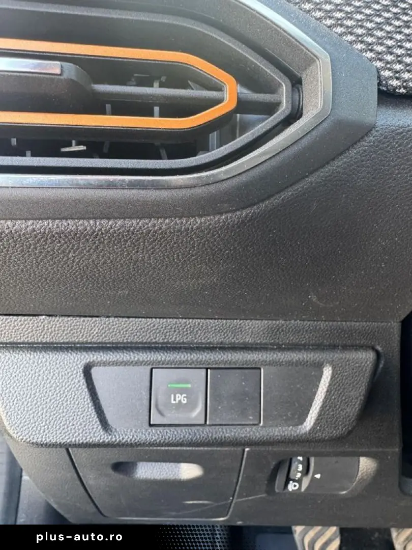 DACIA Sandero 2021 — imagine 9