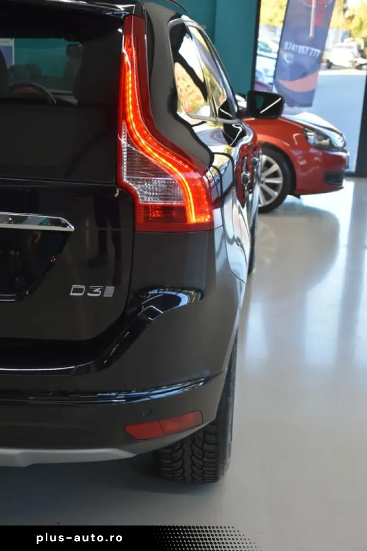 VOLVO XC60 2017 — imagine 13