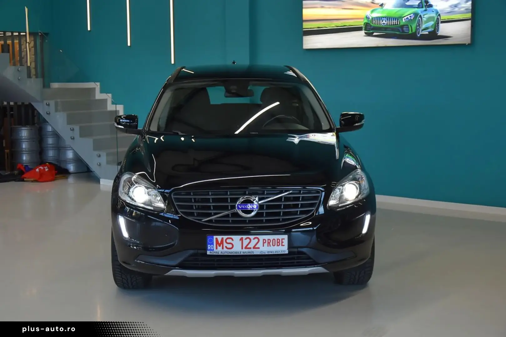 VOLVO XC60 2017 — imagine 36