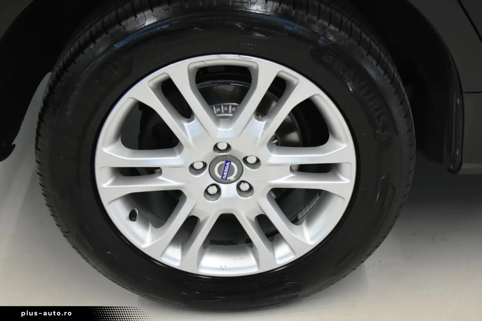 VOLVO XC60 2015 — imagine 11