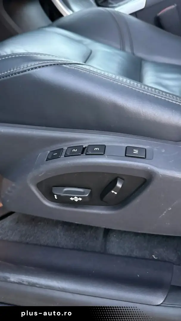 VOLVO XC60 2015 — imagine 22