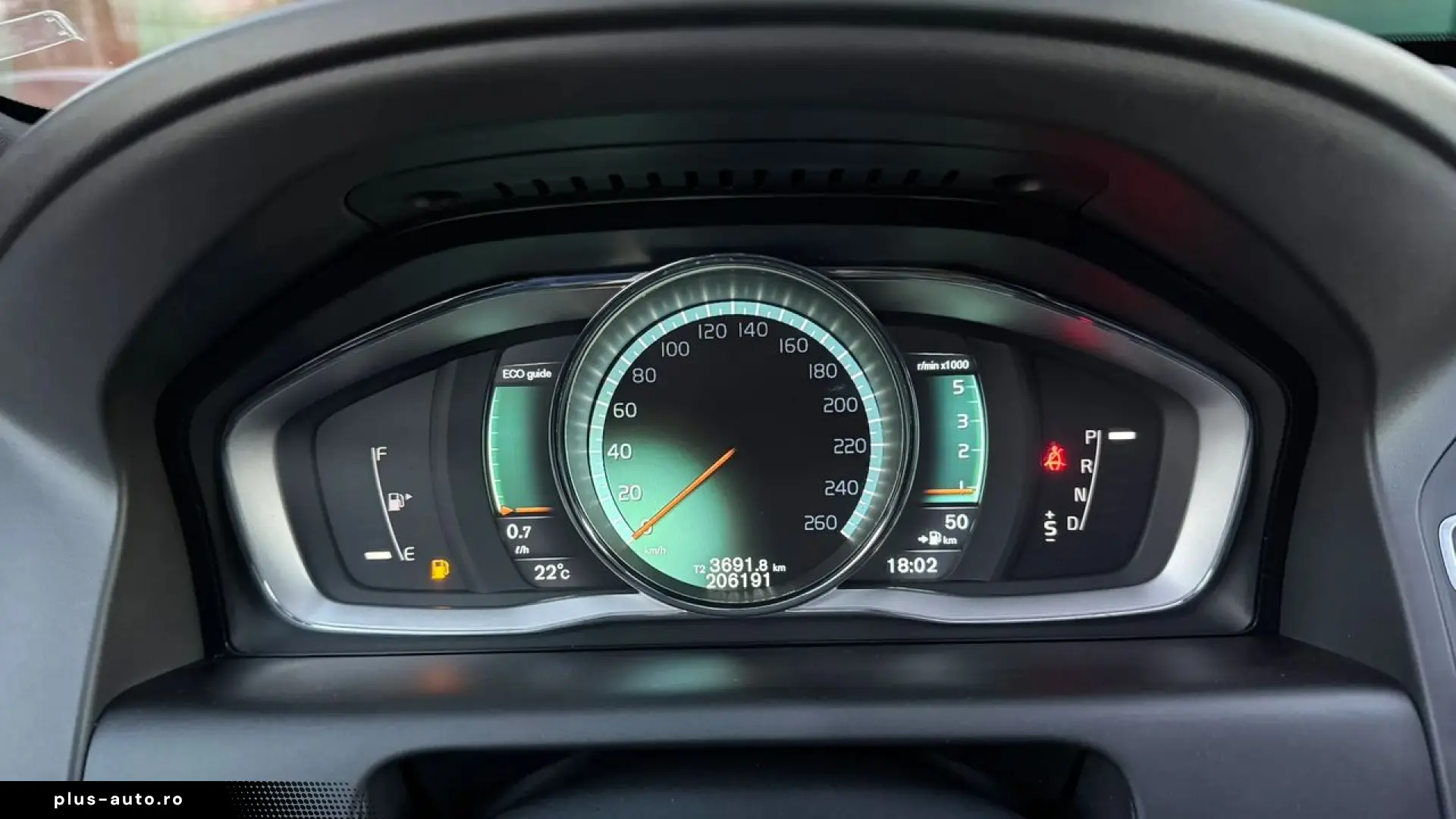 VOLVO XC60 2015 — imagine 26