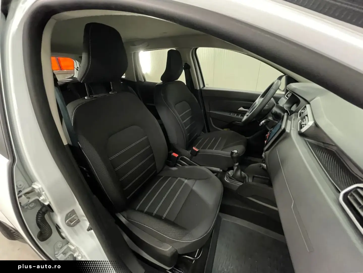 DACIA Duster 2023 — imagine 3
