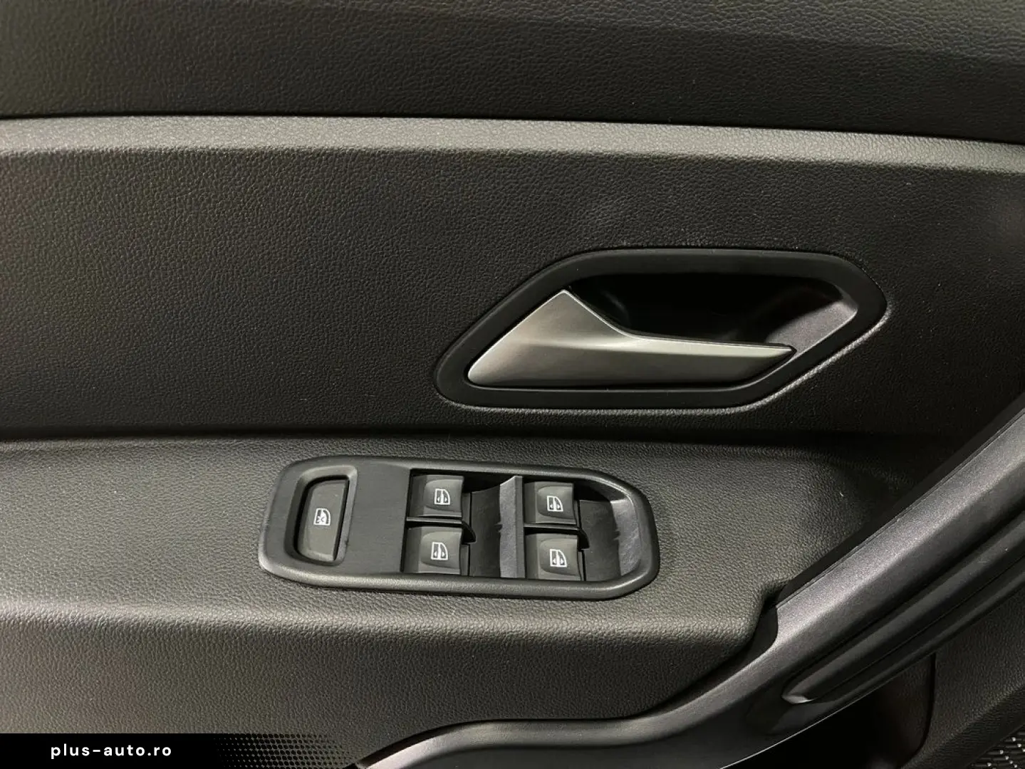DACIA Duster 2023 — imagine 10