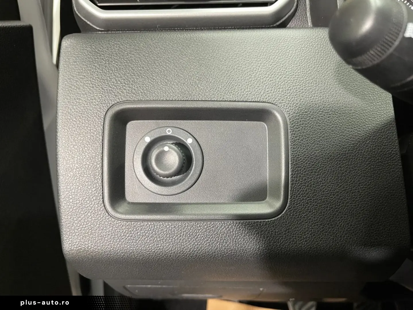 DACIA Duster 2023 — imagine 11