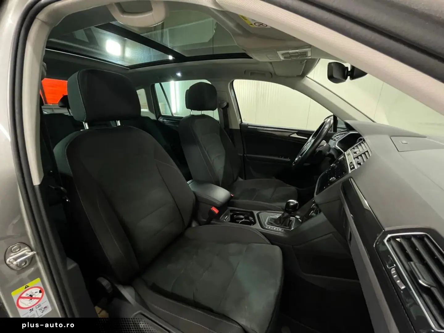 VOLKSWAGEN Tiguan 2019 — imagine 23