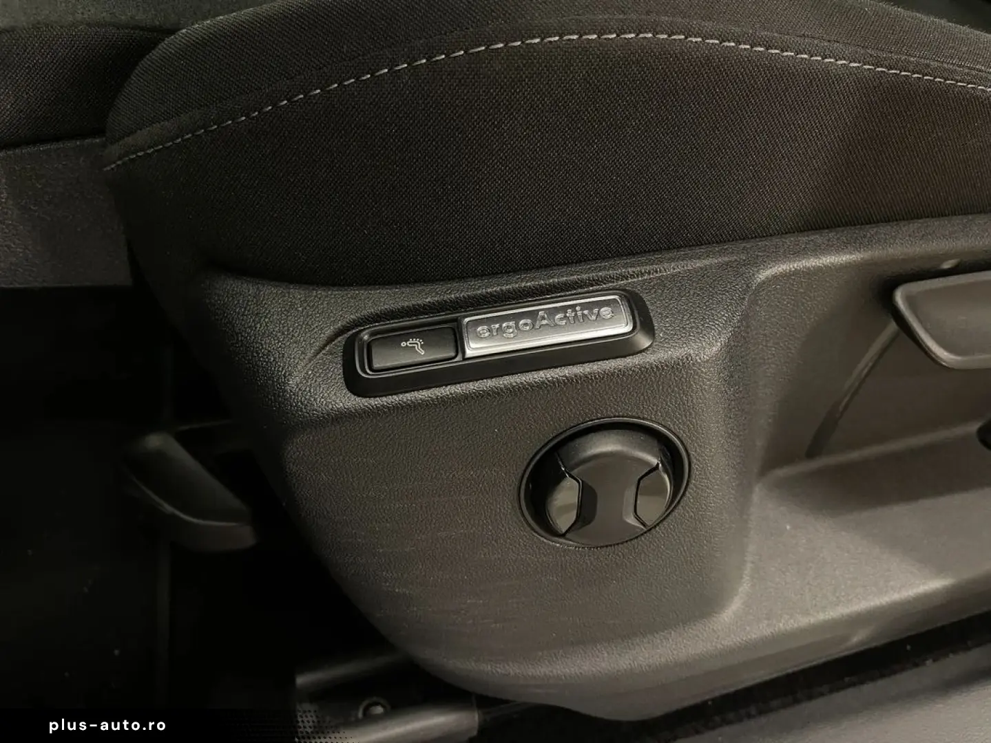 VOLKSWAGEN Tiguan 2019 — imagine 37
