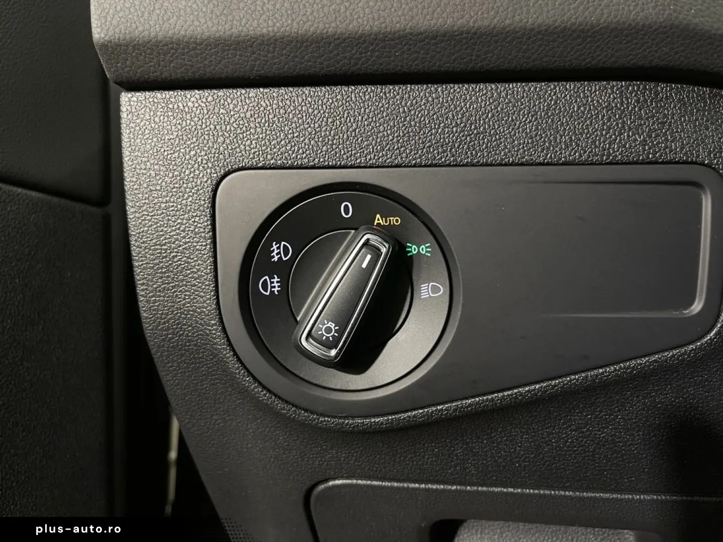 VOLKSWAGEN Tiguan 2019 — imagine 41