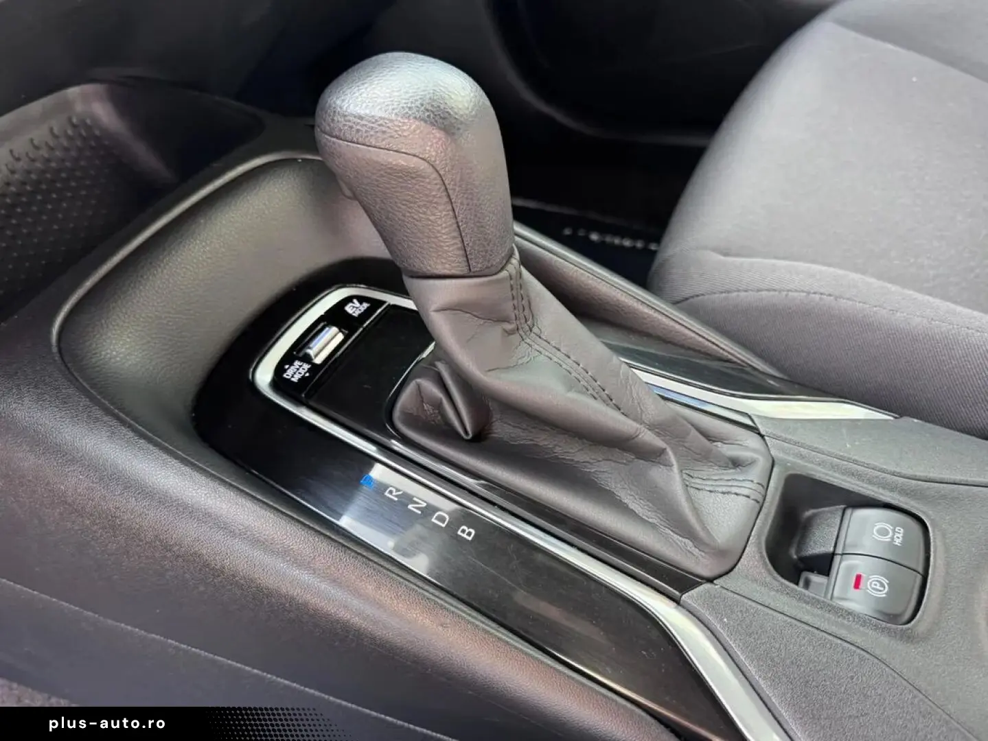 Toyota Corolla 1.8 Hybrid Eco Hsd Ts E-CVT