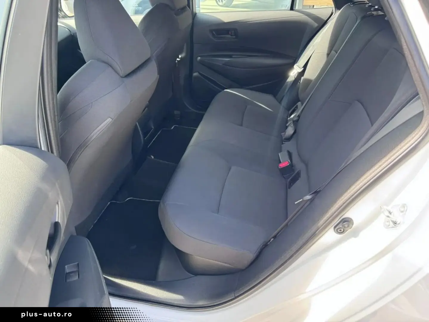Toyota Corolla 1.8 Hybrid Eco Hsd Ts E-CVT